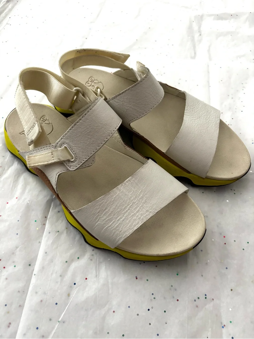 Sorel white platform